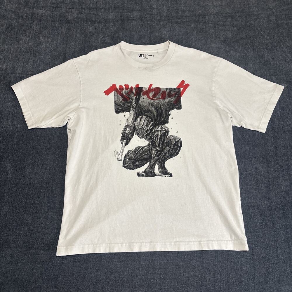 UNIQLO UT Berserk Anime Graphic Tee White Short Sleeve Crew Neck M Cotton